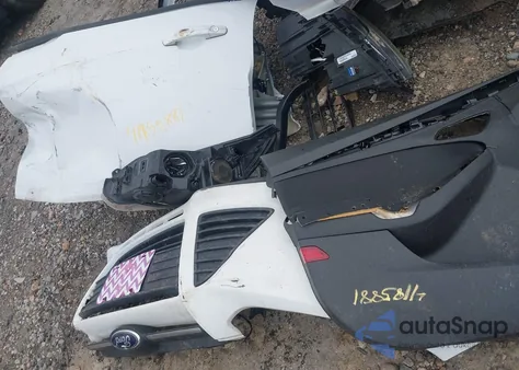 2014 Ford Focus Se из США, поврежденный, VIN 1FADP3F20EL416620